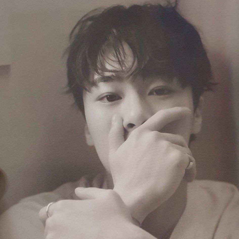 Latest photo of Moonbin (ASTRO)