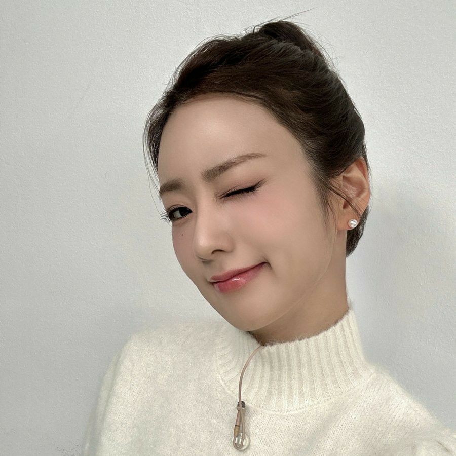 Behind-the-scenes cut of Yoon Bomi (Apink)