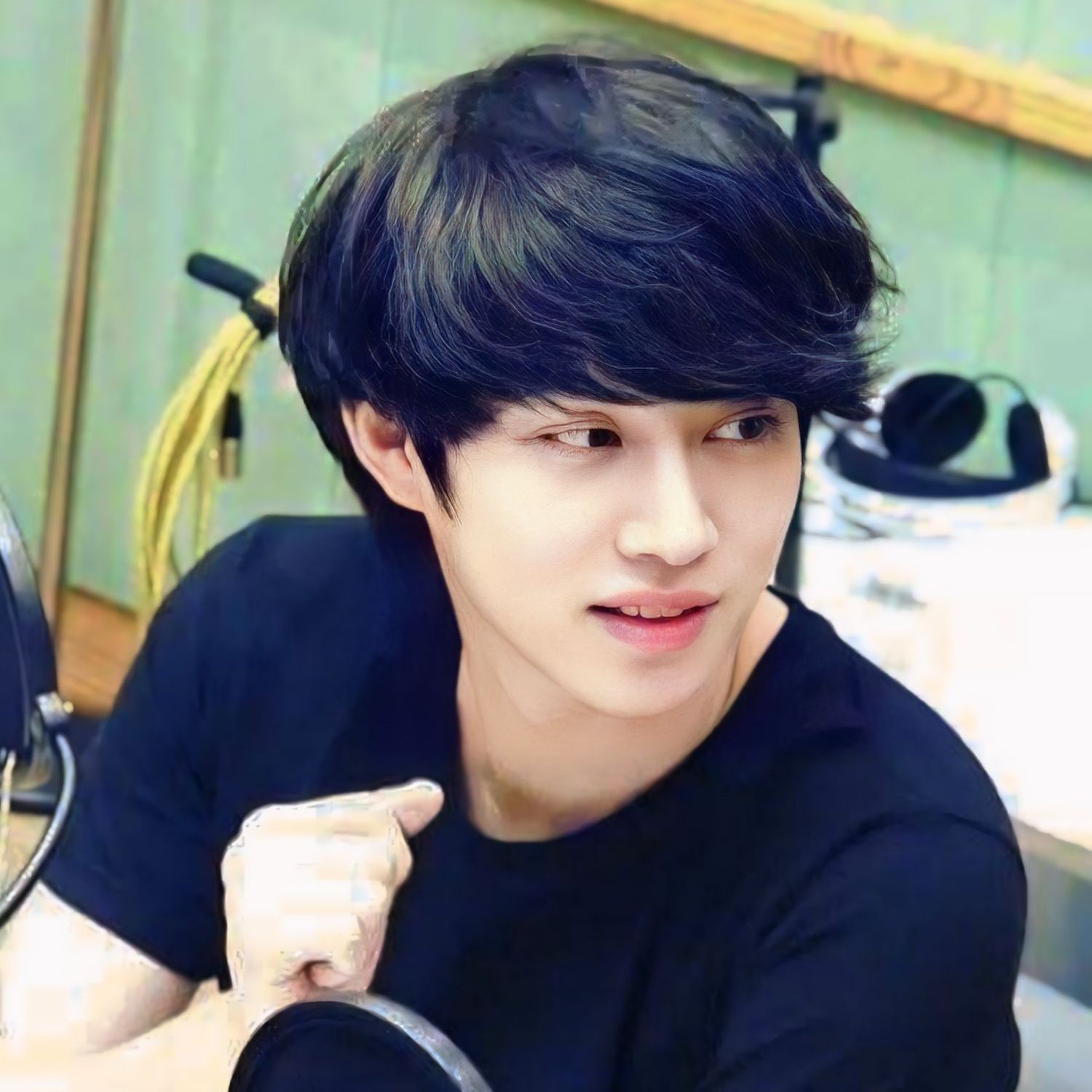Latest photo of Heechul (Super Junior)