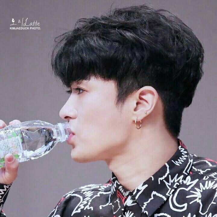 Latest photo of SECHSKIES