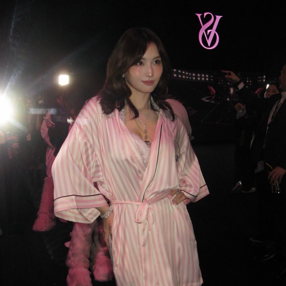 모모 (TWICE)의 최신 사진