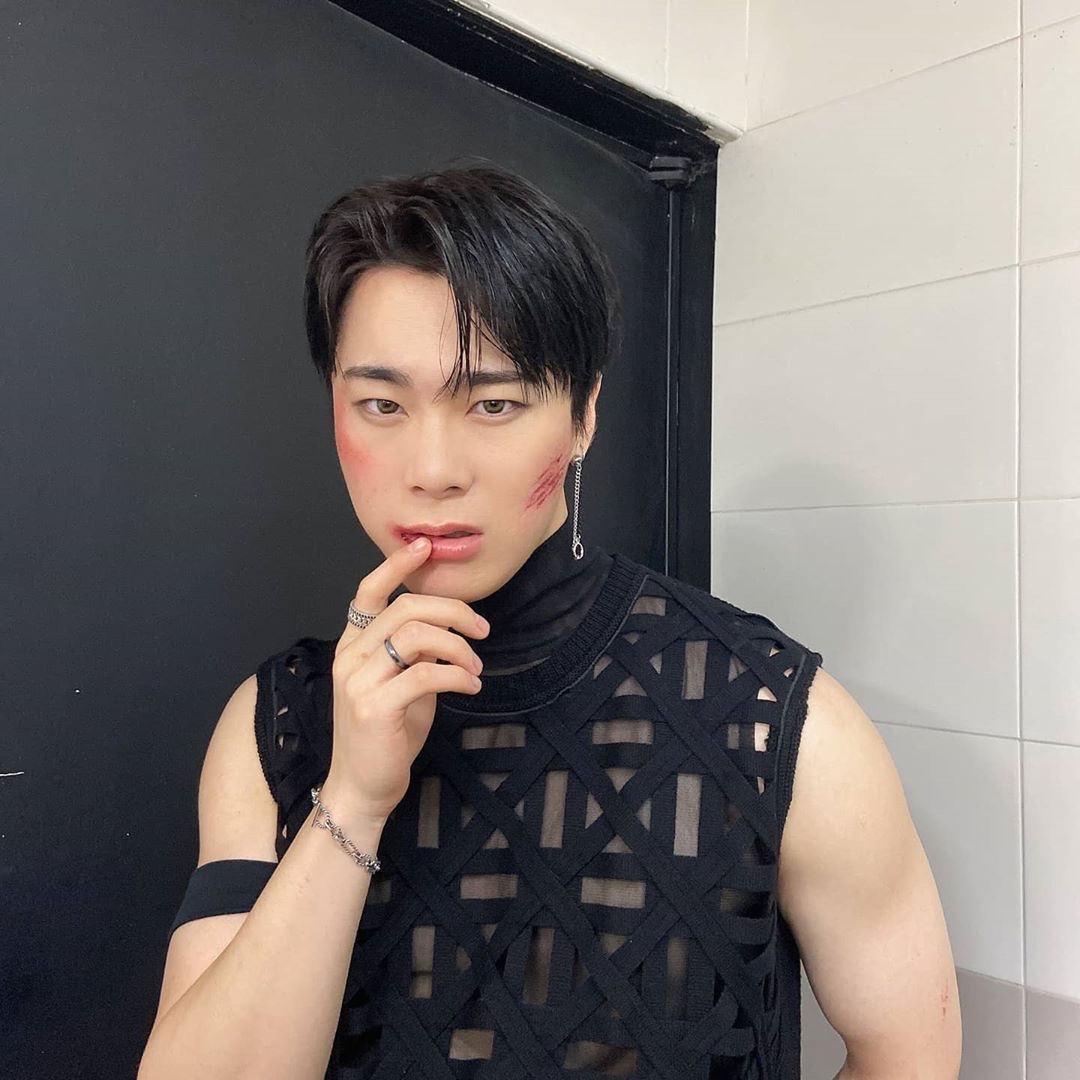 아스트로의 비하인드 컷