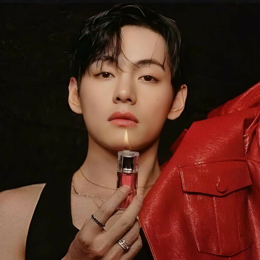 Recent activity shot of V (BTS)