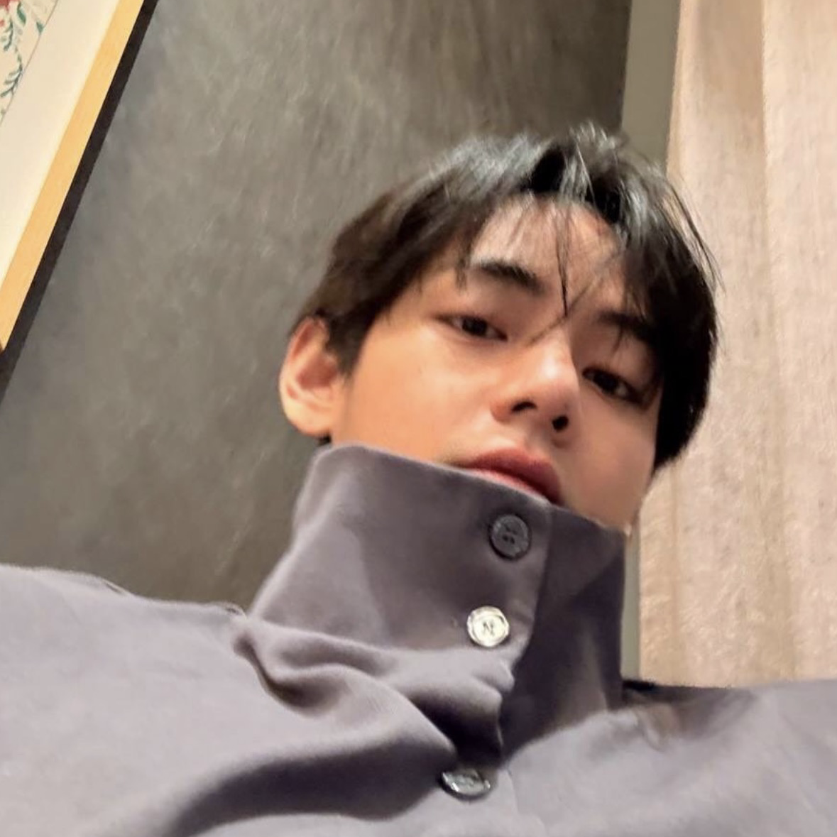 뷔 (방탄소년단)의 비하인드 컷