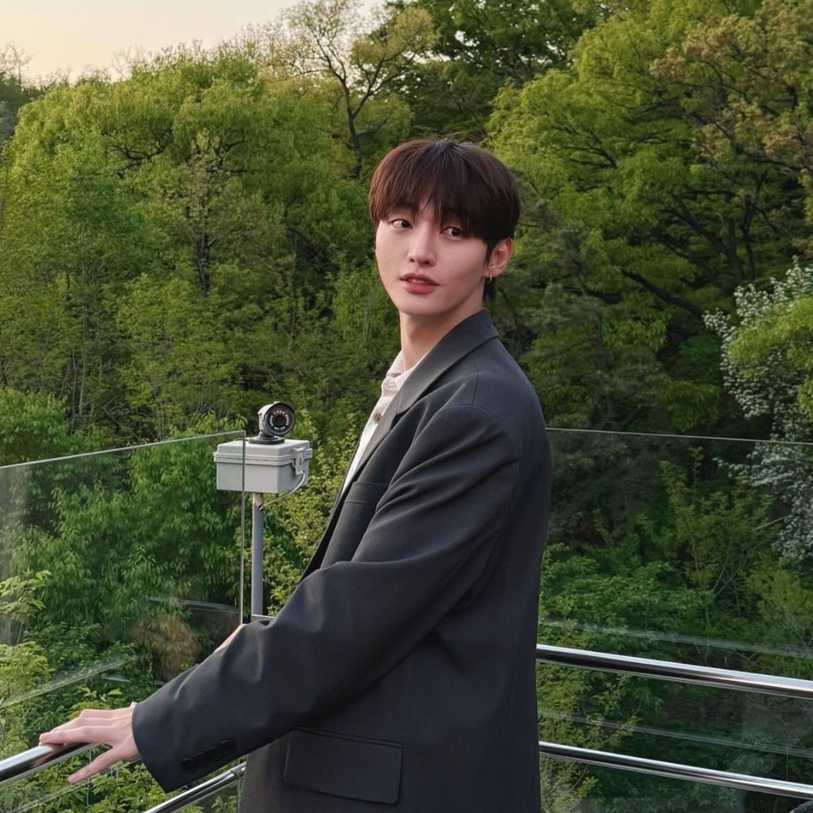 윤지성의 비하인드 컷