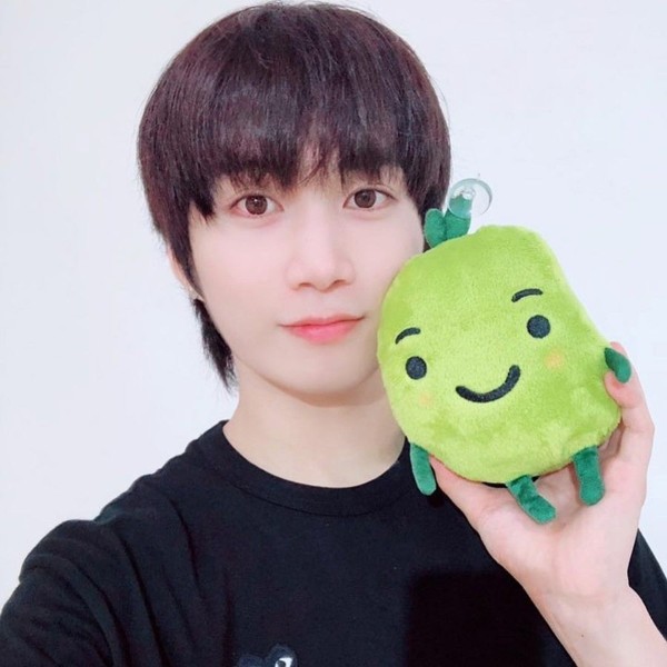 Signature photo of Daewon capturing their charm