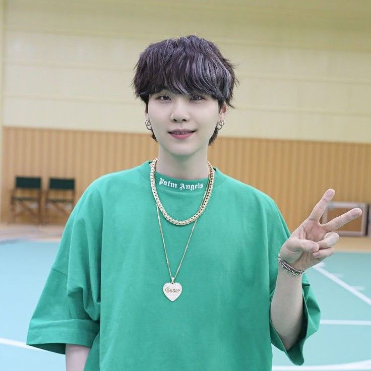 SUGA (防彈少年團)的最新照片