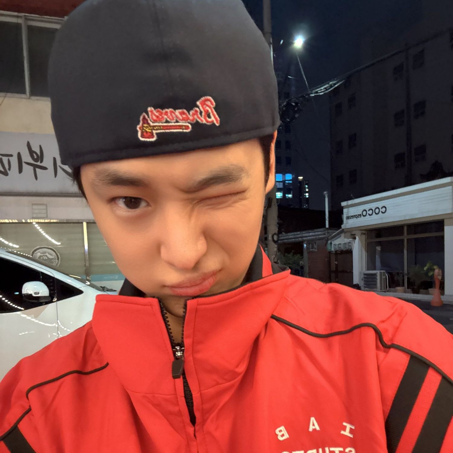 Behind-the-scenes cut of Choi Byungchan
