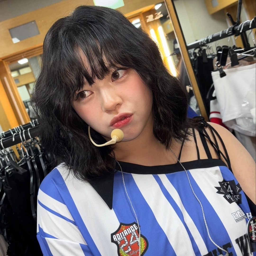 Latest photo of Jeongyeon (TWICE)