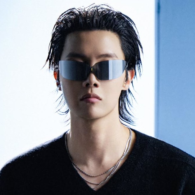 Foto terbaru j-hope (BTS)