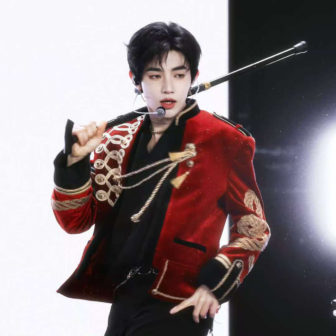 ジャン・ハオ (ZEROBASEONE)の最近の活動写真