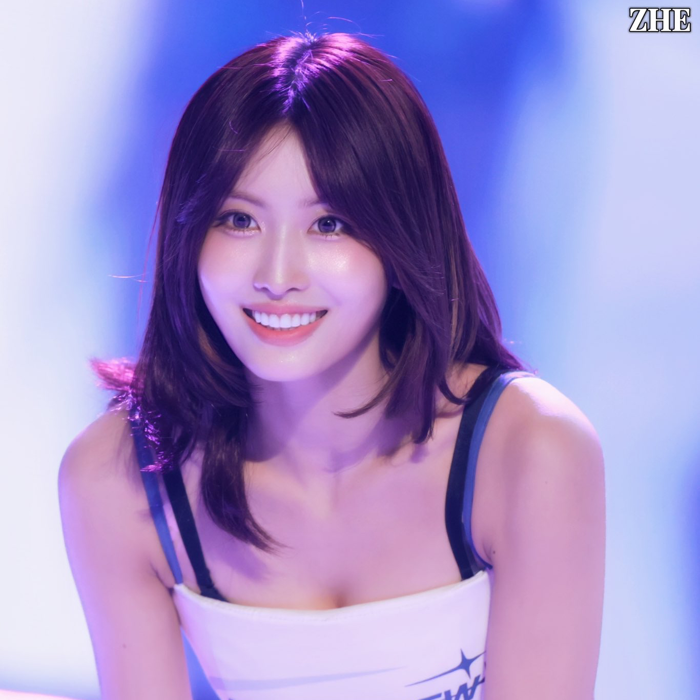 Momo (TWICE)的最新活動照片