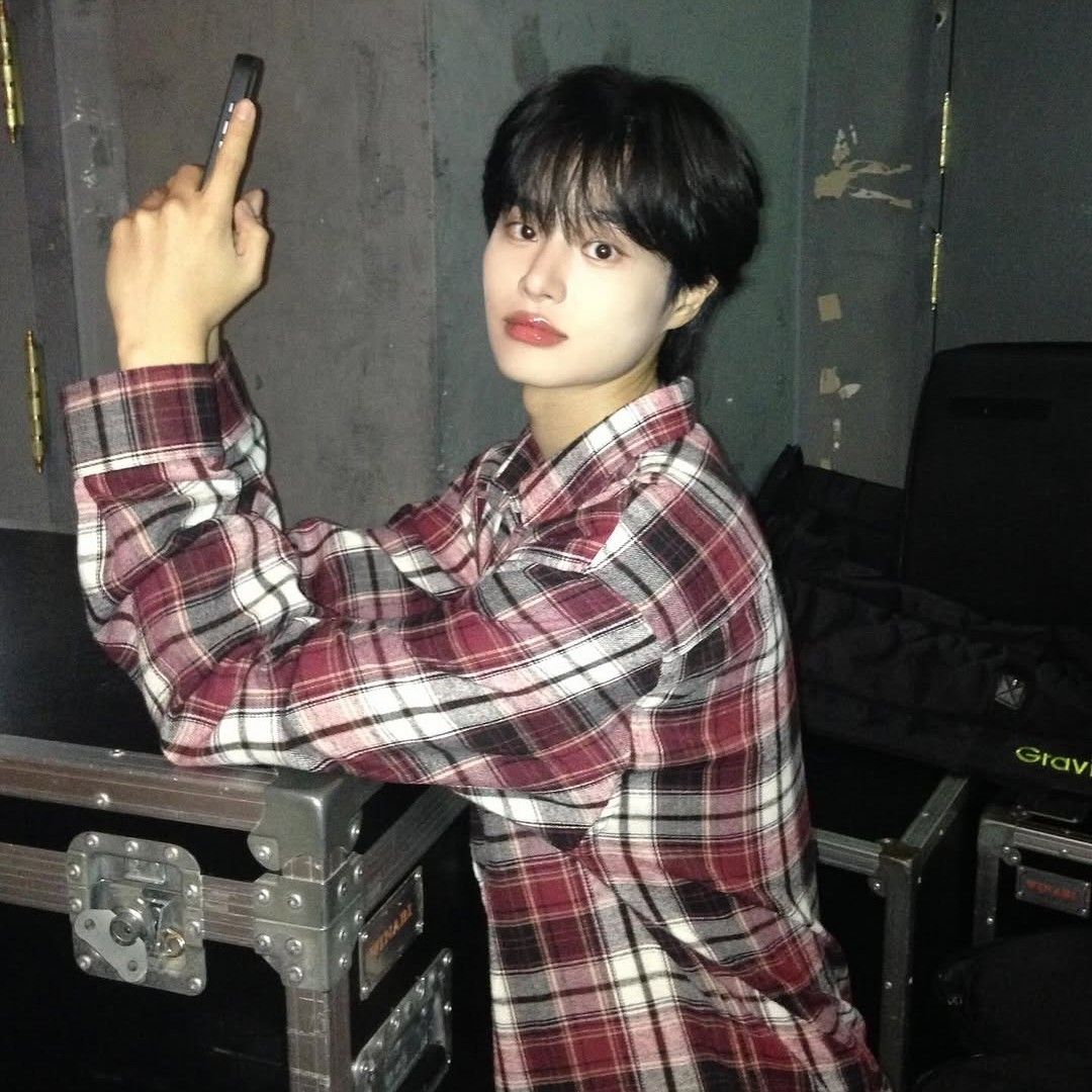 Latest photo of Lee Daehwi (AB6IX)