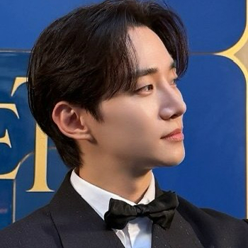 Latest photo of Junho (2PM)