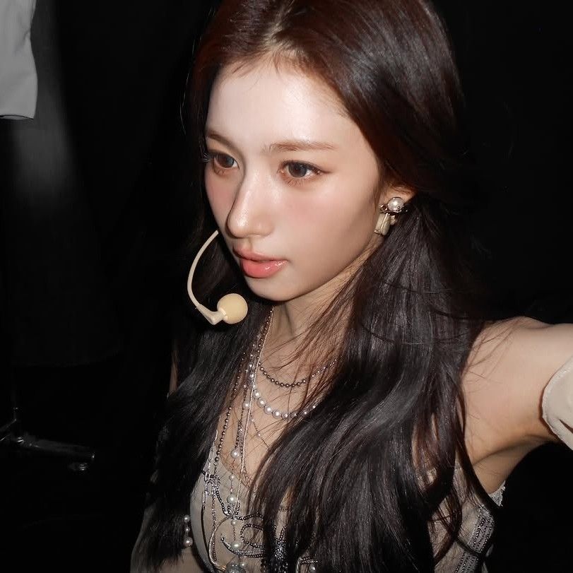 サナ (TWICE)の最近の活動写真