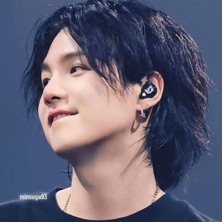 Latest photo of SUGA (BTS)