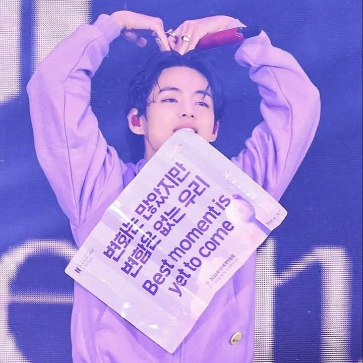 Recent activity shot of V (BTS)