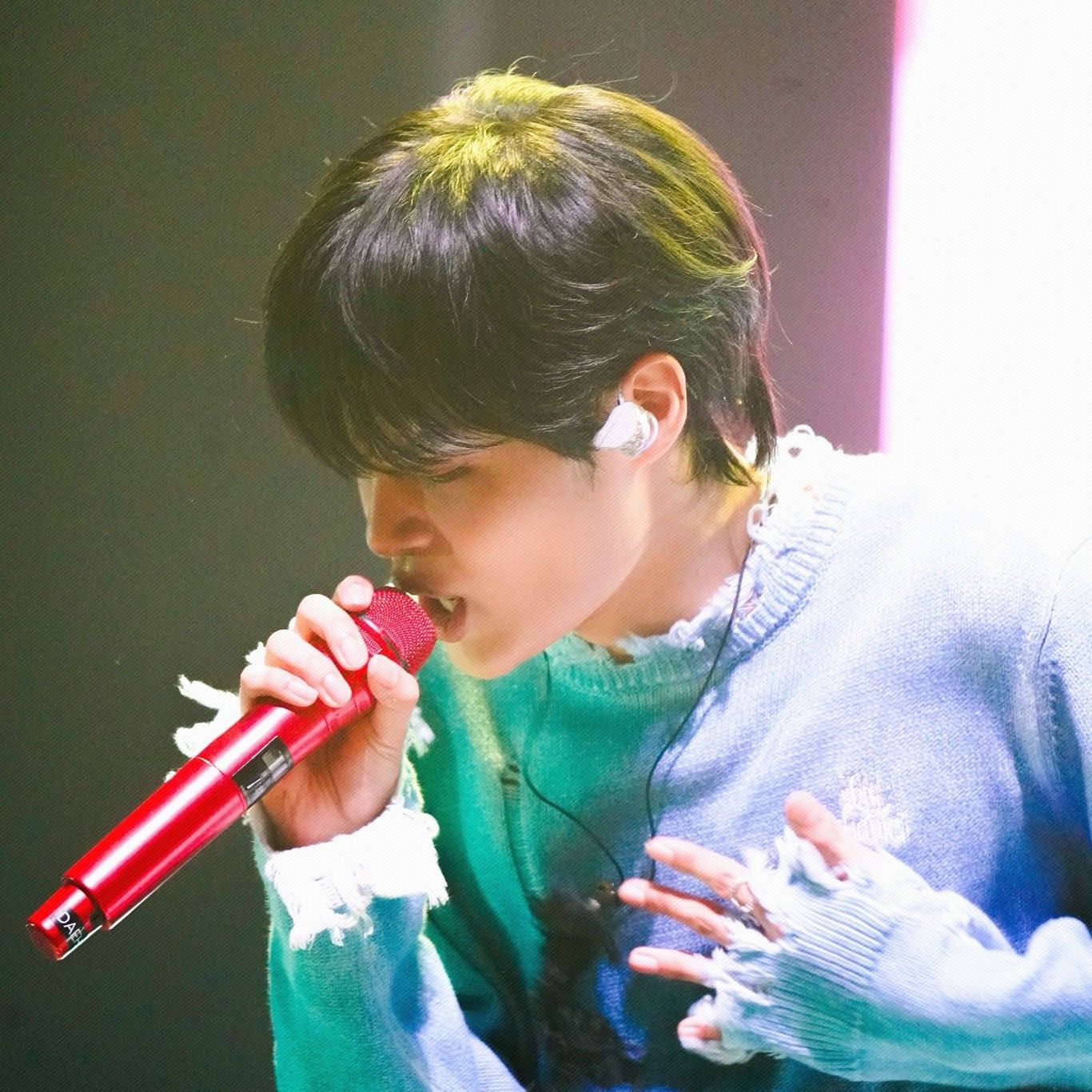 Behind-the-scenes cut of Lee Daehwi (AB6IX)