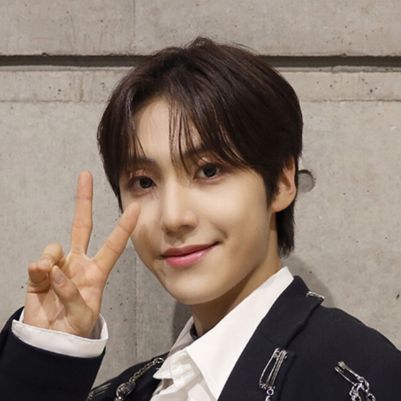 Recent activity shot of Lee Eunsang (YOUNITE)