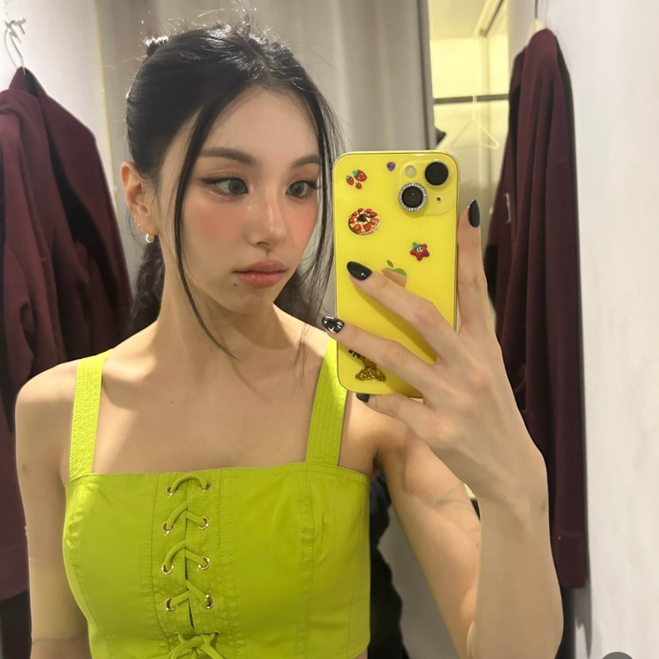 Latest photo of Chaeyoung (TWICE)