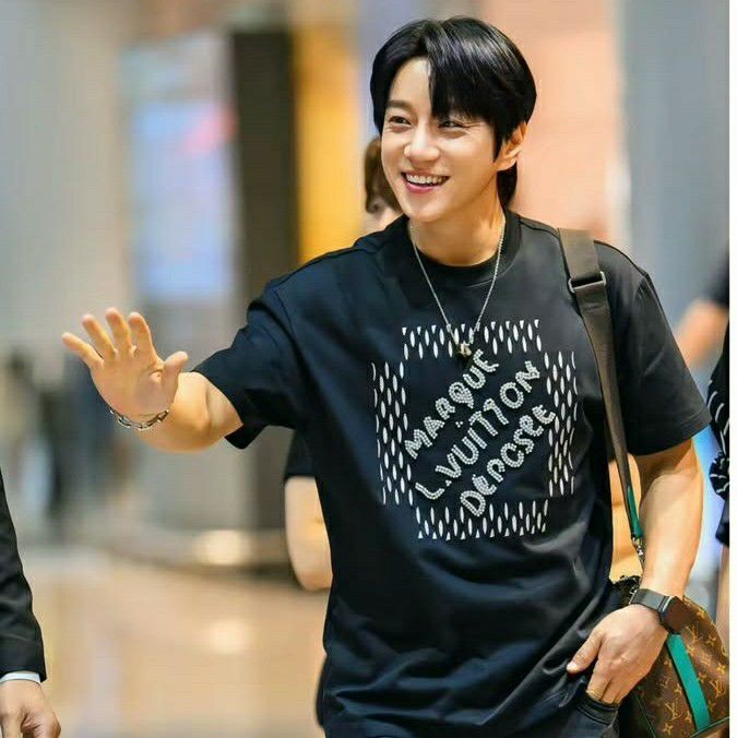 Behind-the-scenes cut of Hwang Chiyeol