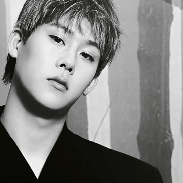 周宪 (MONSTA X)的最新照片