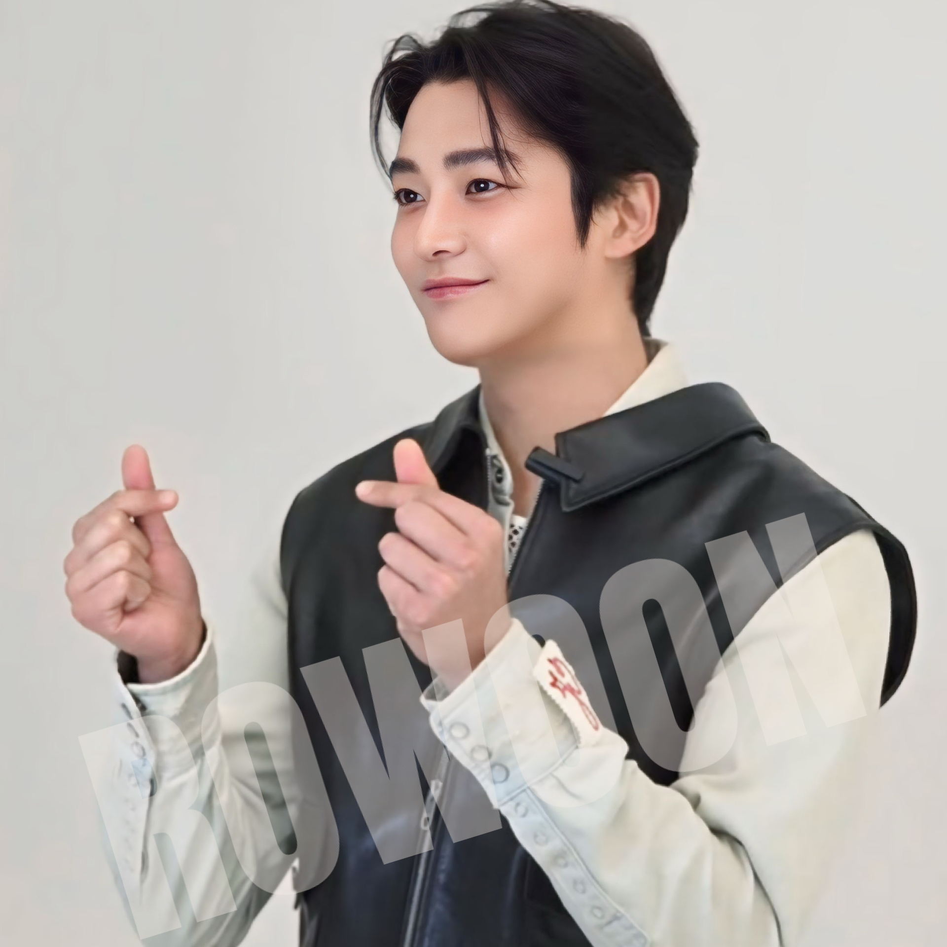 A moment captured by Rowoon's fan