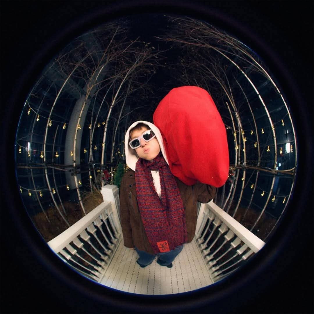 A moment captured by Martin (CORTIS)'s fan