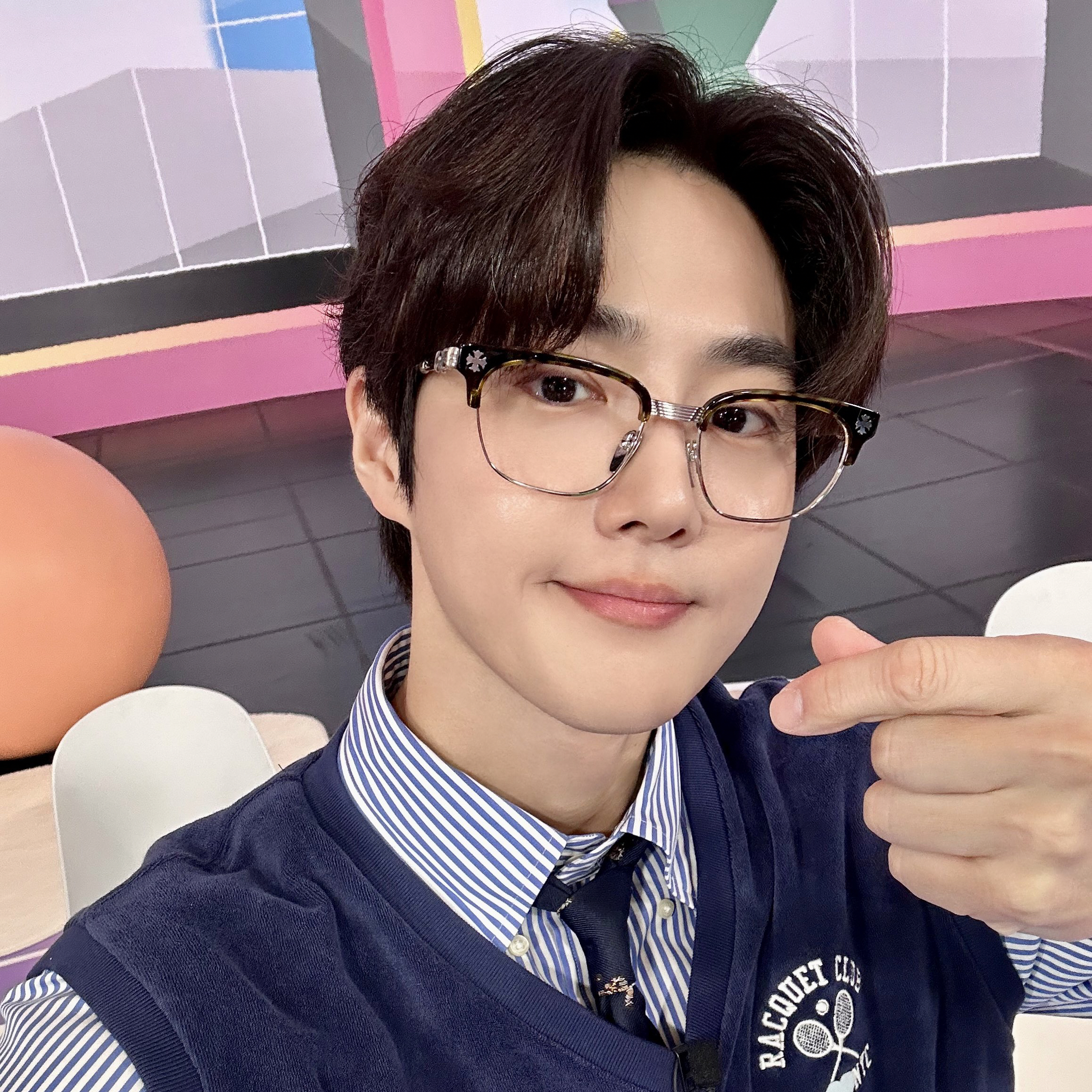 Behind-the-scenes cut of Suho (EXO)