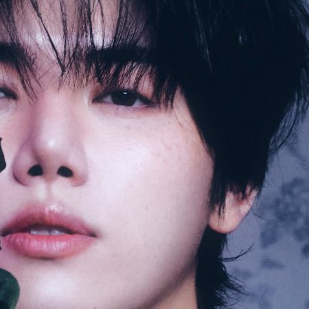 Latest photo of Minhee (CRAVITY)