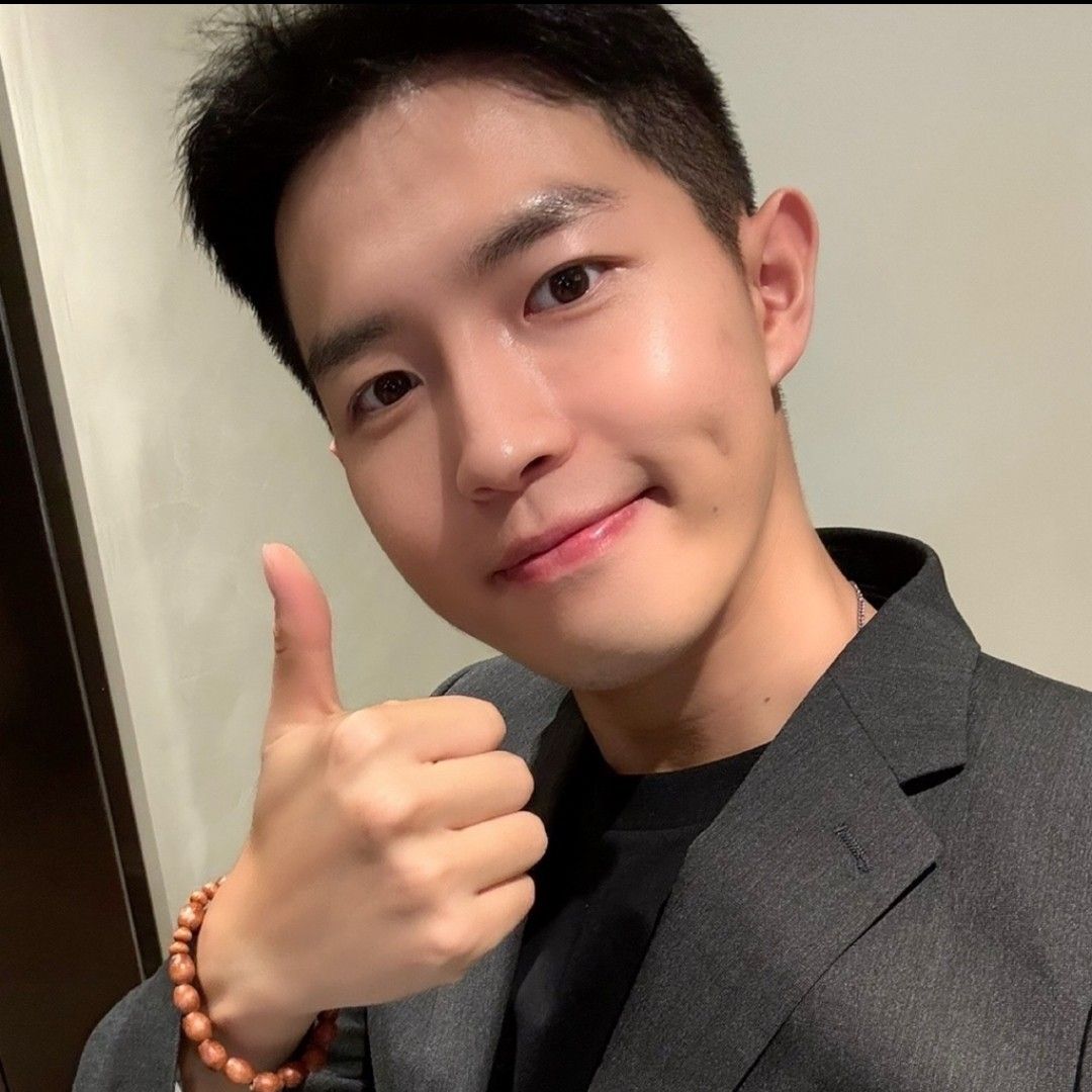 A moment captured by Kim Jaehwan's fan