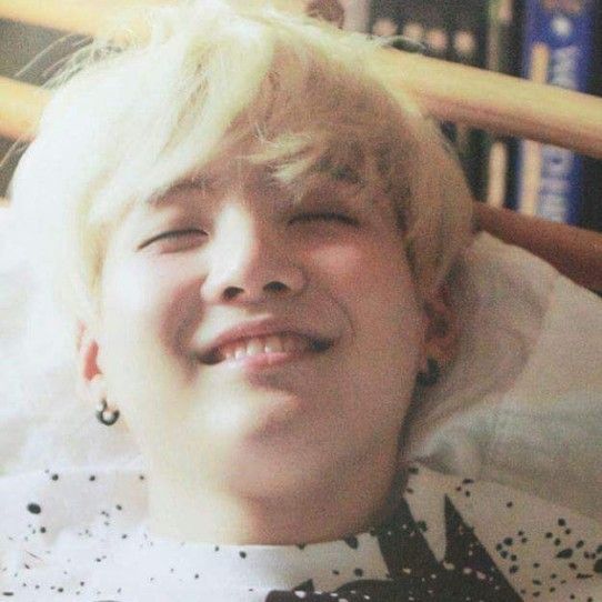 슈가 (방탄소년단)의 비하인드 컷