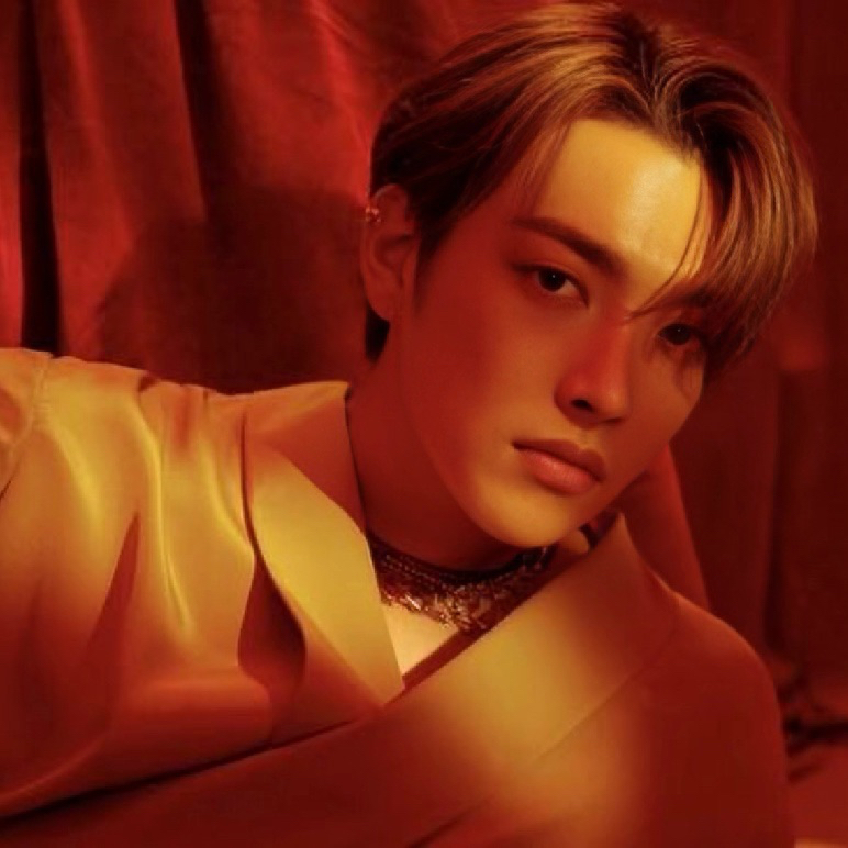 Behind-the-scenes cut of Hongjoong (ATEEZ)