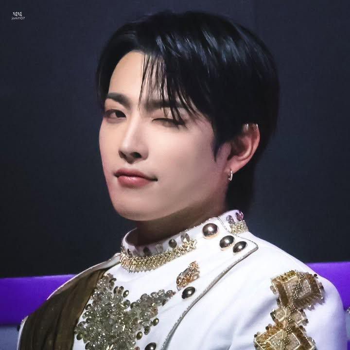 에이티즈의 최신 사진