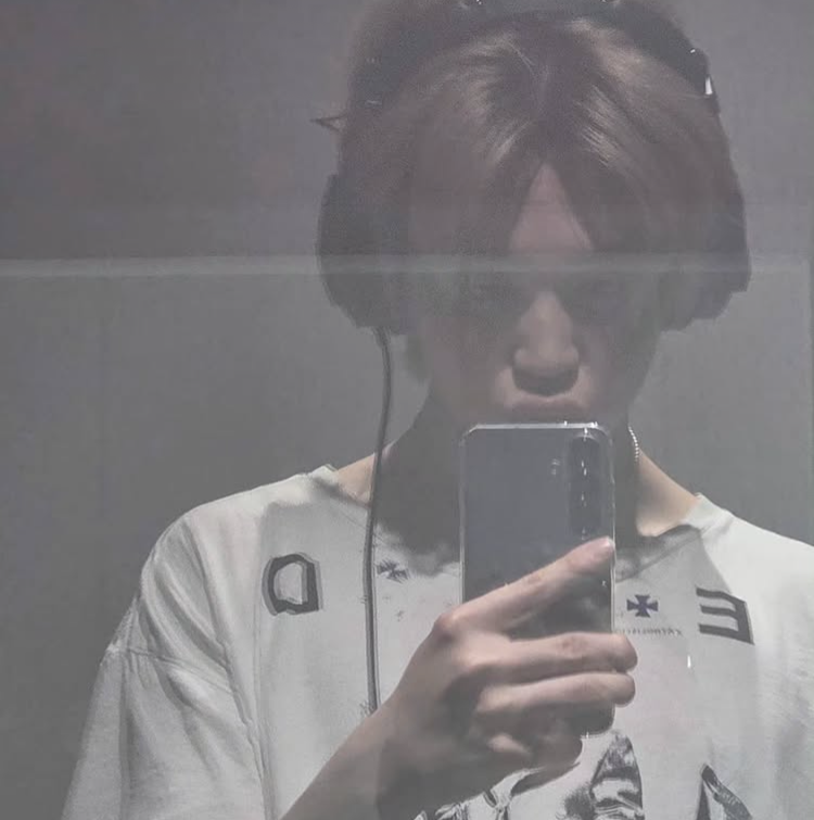 지민 (방탄소년단)의 비하인드 컷