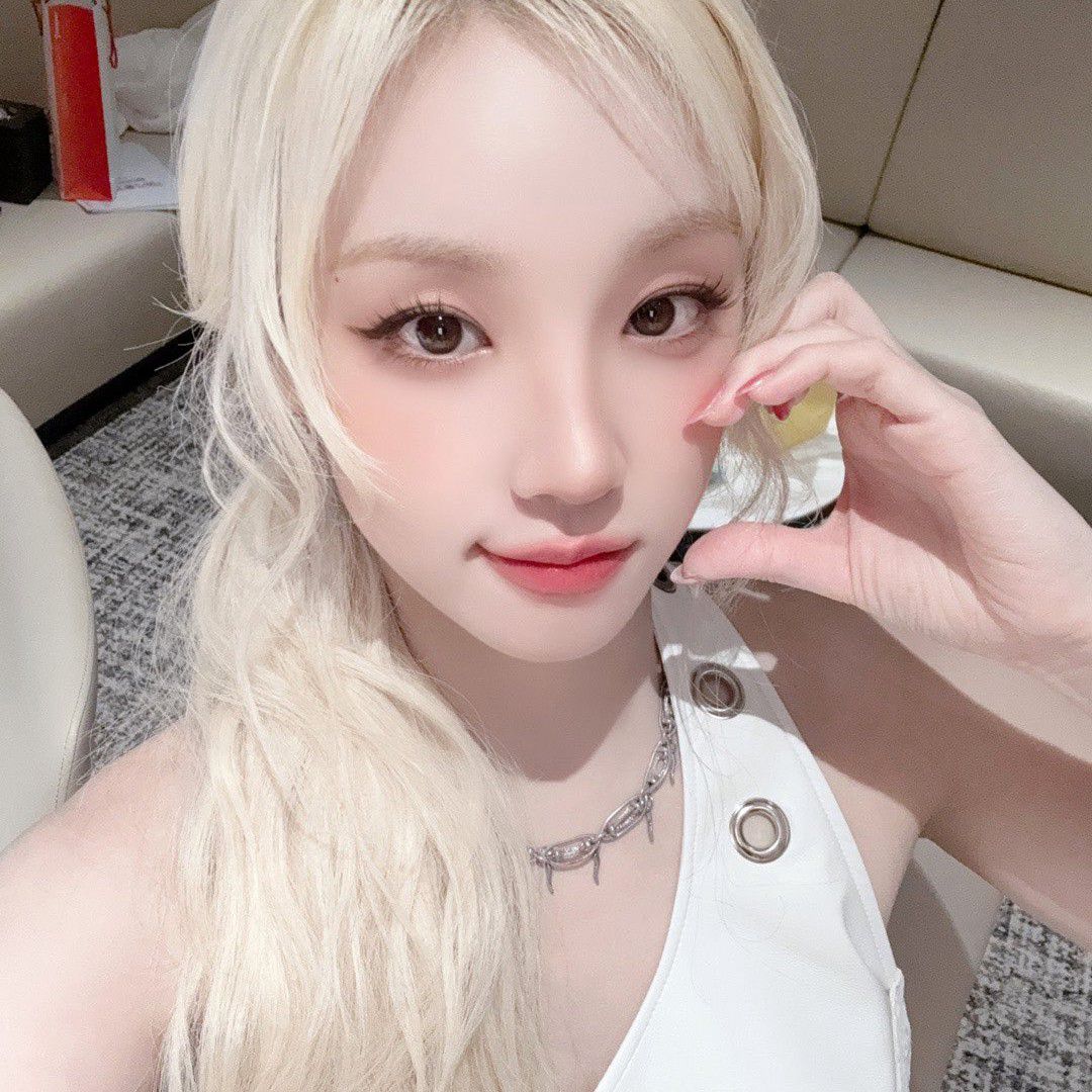 雨琦 (i-dle)的最新照片