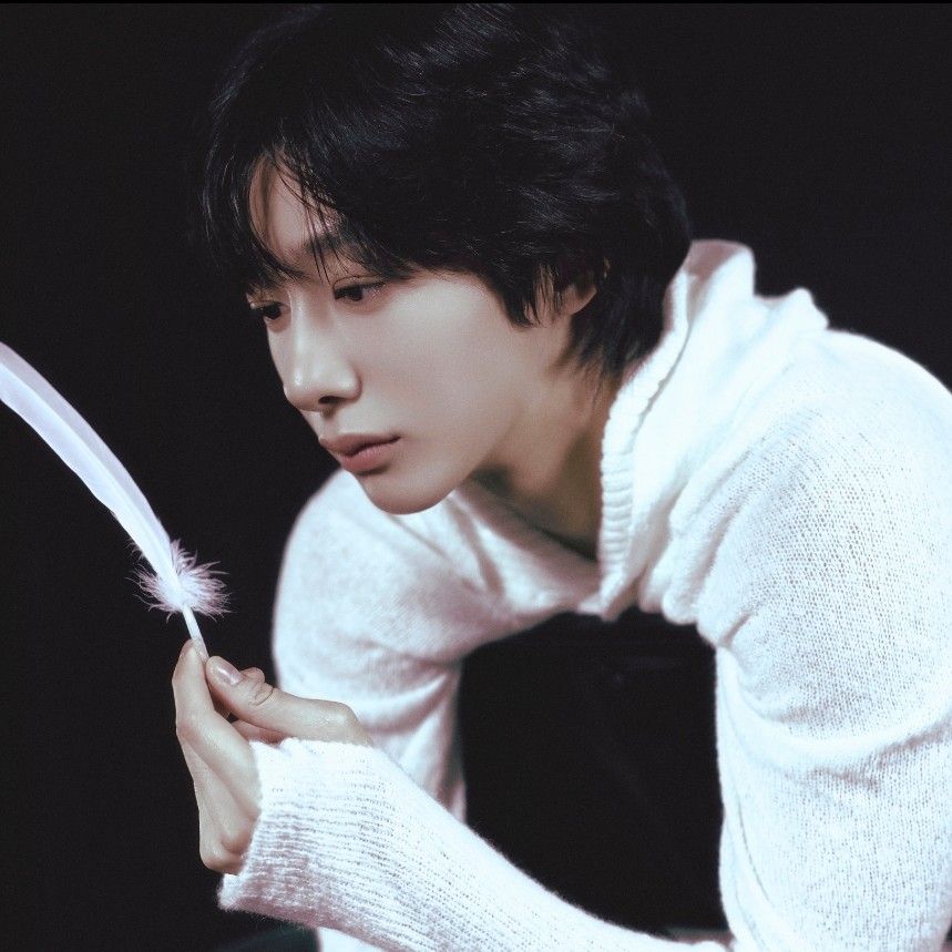 亨元 (MONSTA X)的最新活動照片