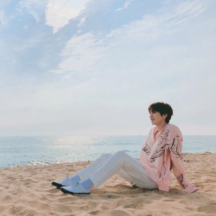 A moment captured by Shinwon (PENTAGON)'s fan