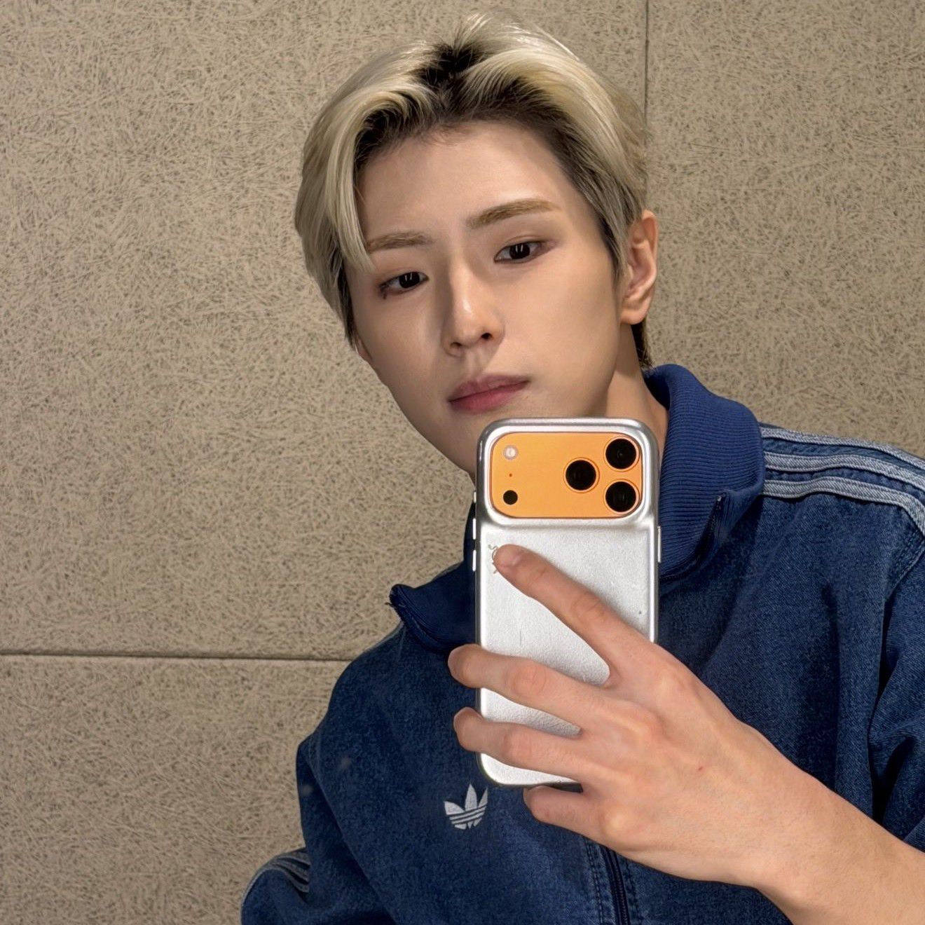 Behind-the-scenes cut of Yonghee (CIX)