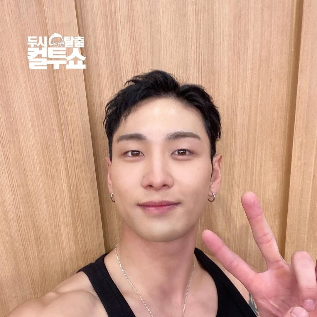 A moment captured by Baekho's fan