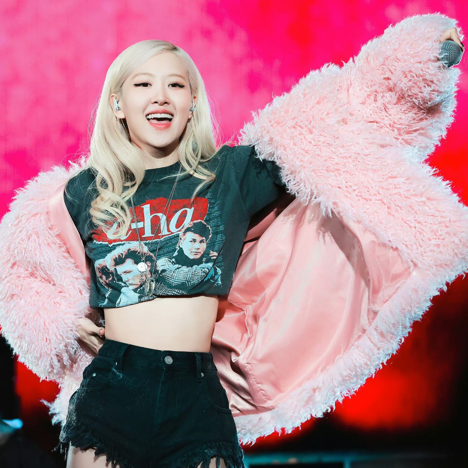ロゼ (BLACKPINK)の最近の活動写真