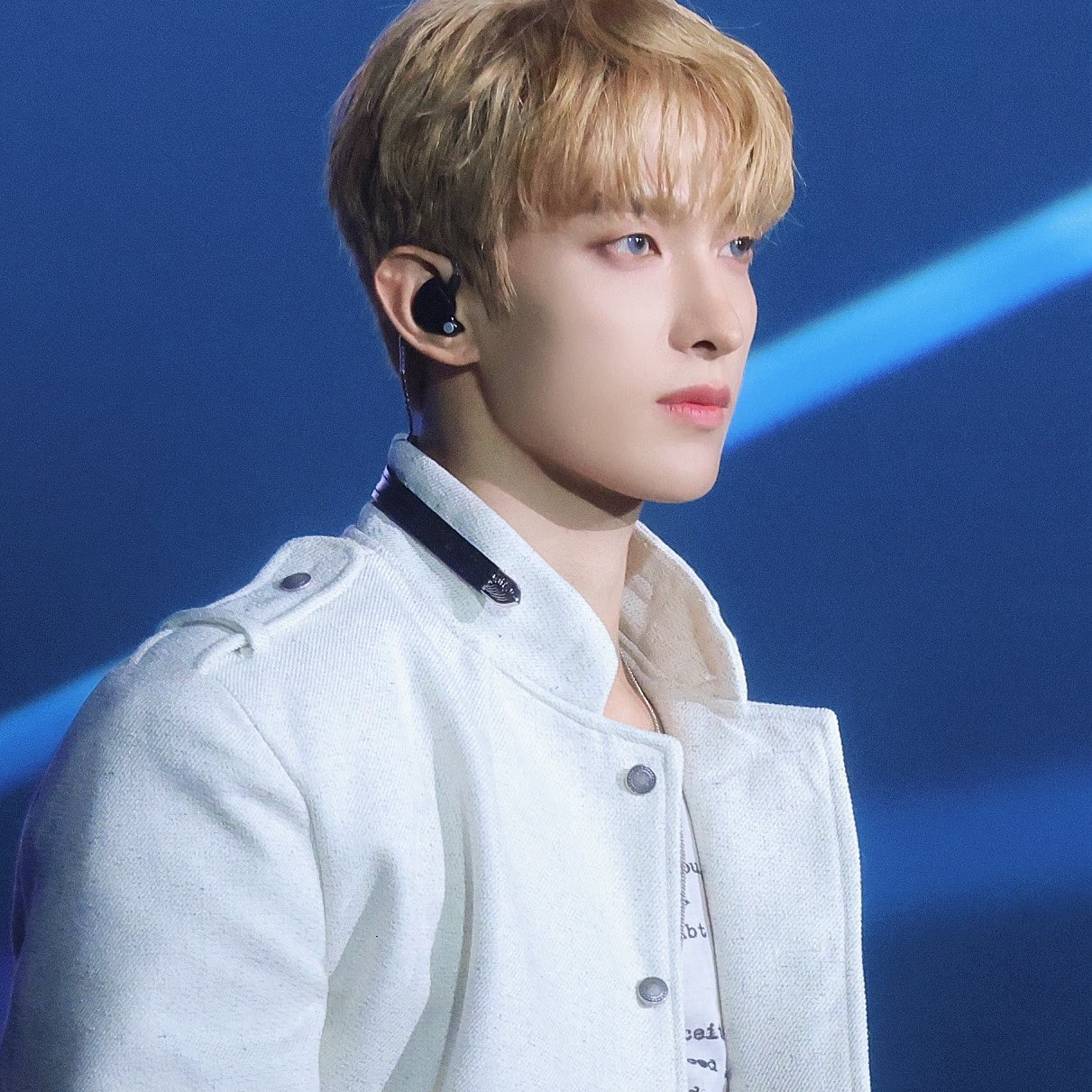 Latest photo of DK (SEVENTEEN)