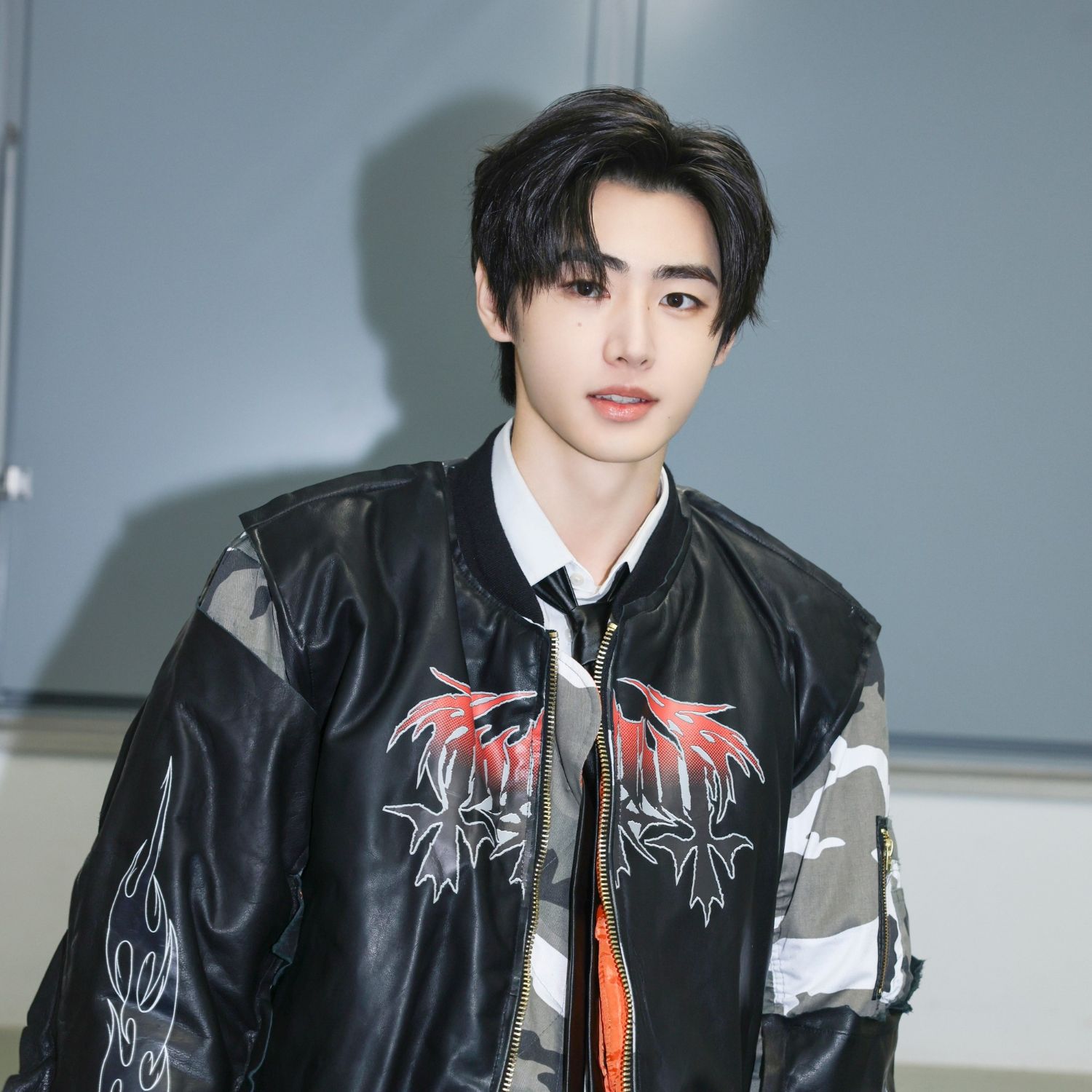 Recent activity shot of Sunghoon (ENHYPEN)