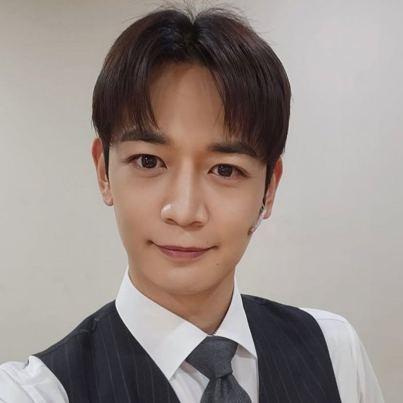 A moment captured by Minho (SHINee)'s fan