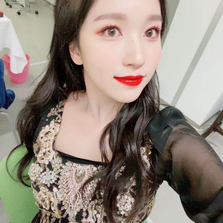 Mina (TWICE)的最新照片