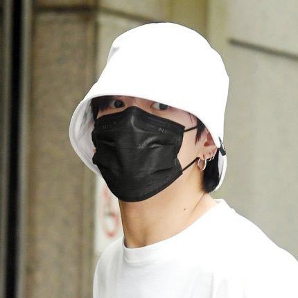 Momen yang diabadikan oleh penggemar Jungkook (BTS)