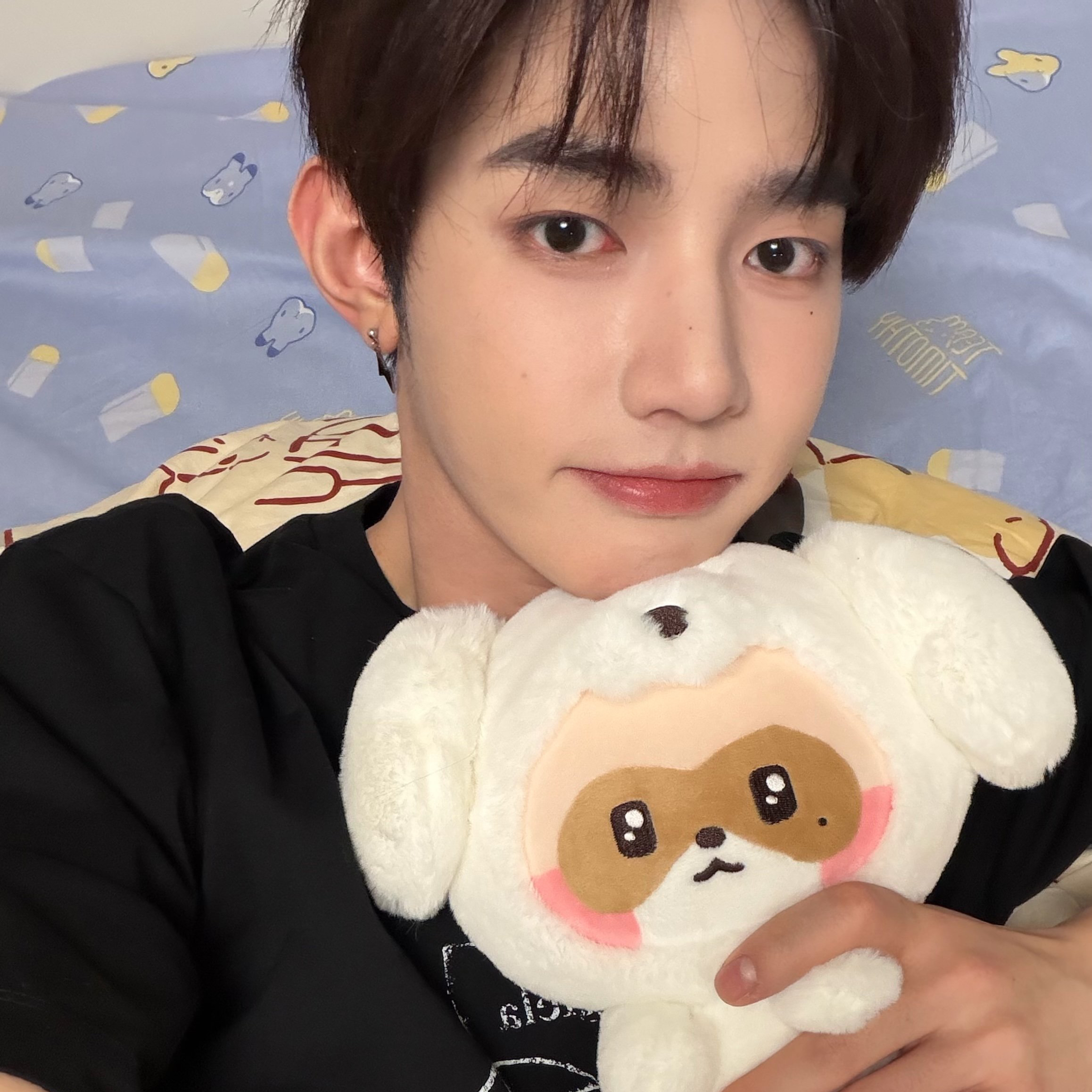 A moment captured by Zhang Hao (ZEROBASEONE)'s fan