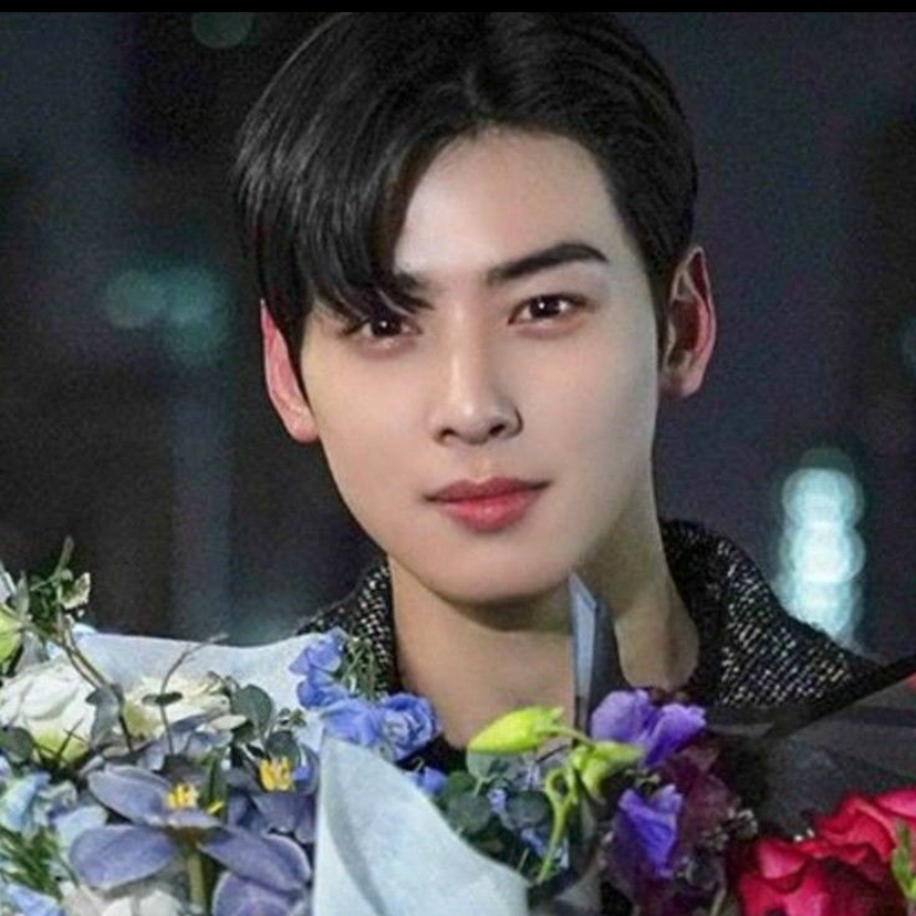 Latest photo of Eunwoo (ASTRO)