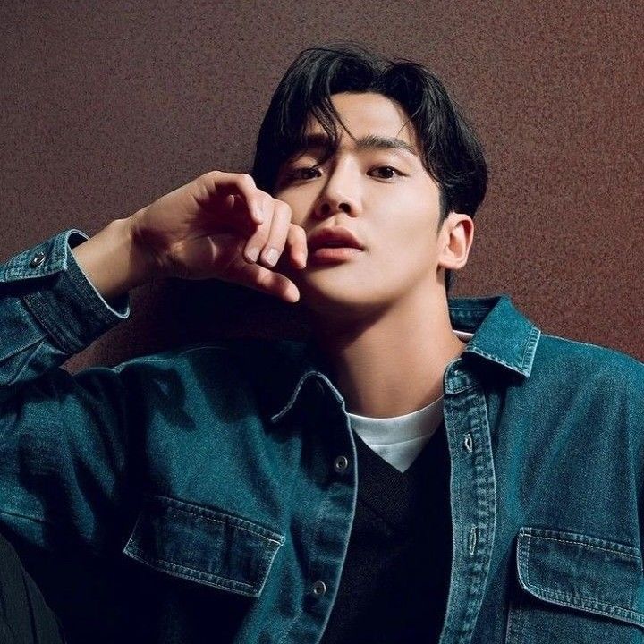 Latest photo of Rowoon