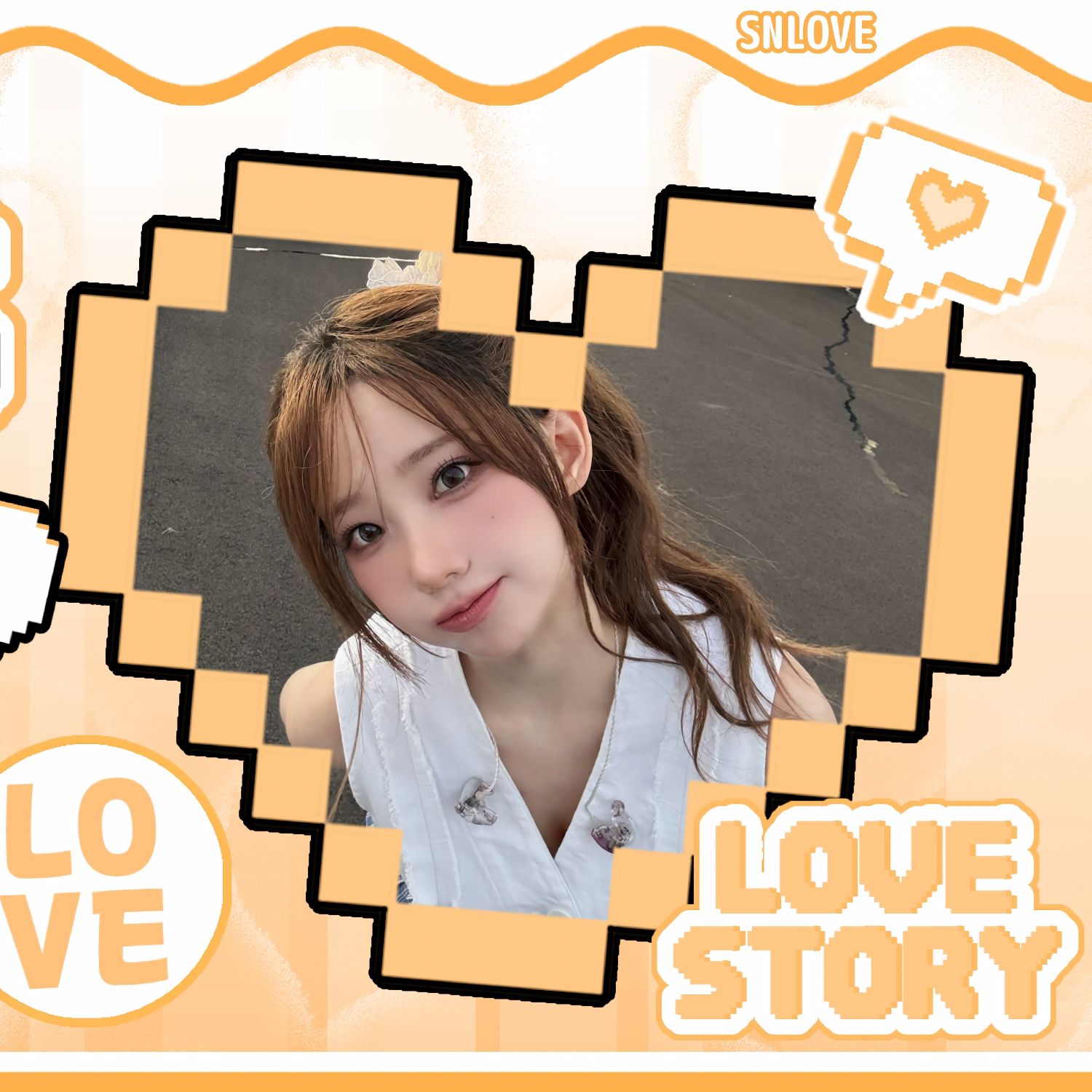 A moment captured by Magenta (QWER)'s fan